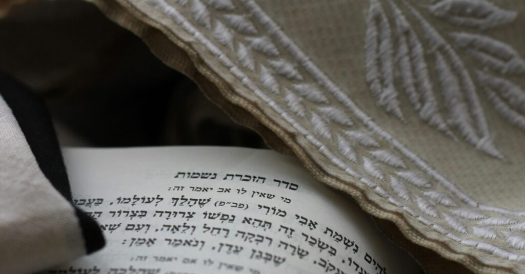 menachem-weinreb-gFIEWe165o8-unsplash